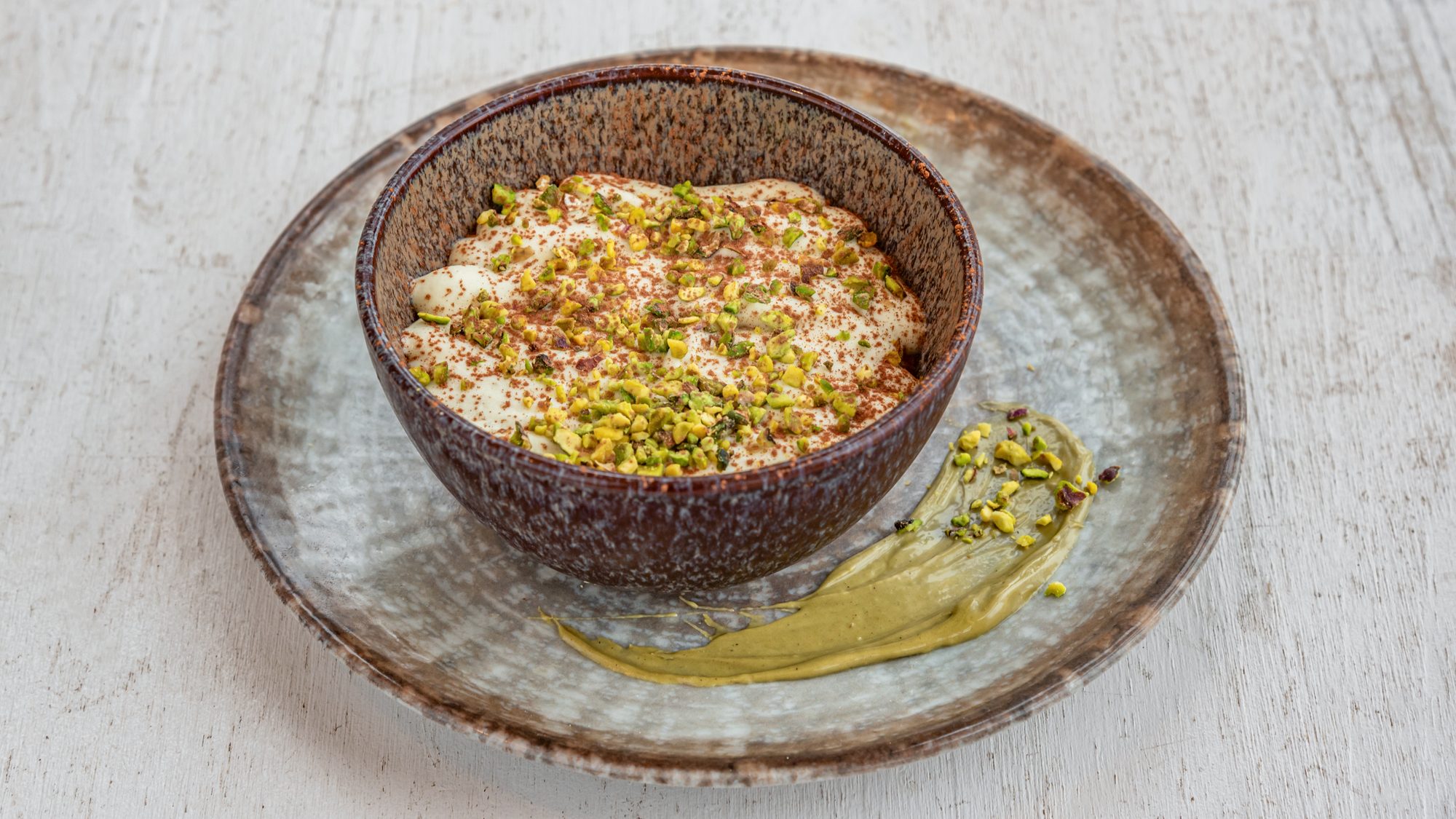 Tiramisù à la pistache fait maison, éclats de pistache et crème de pistache, chez Toscanacci à Pantin